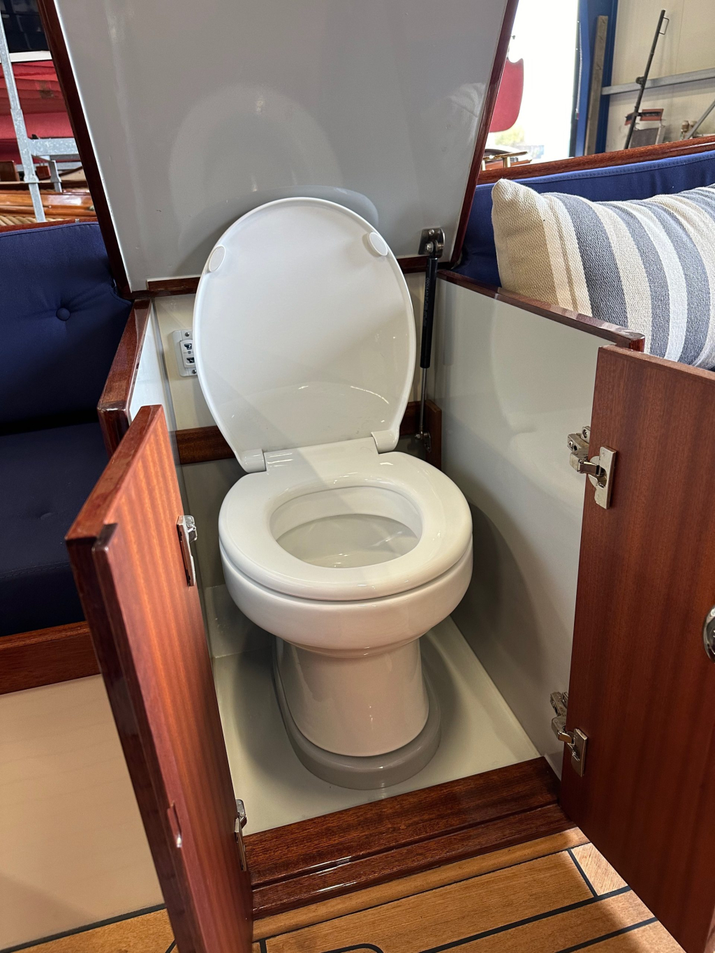 De Kapiteinssloep  Comfort 8.30m Hybride