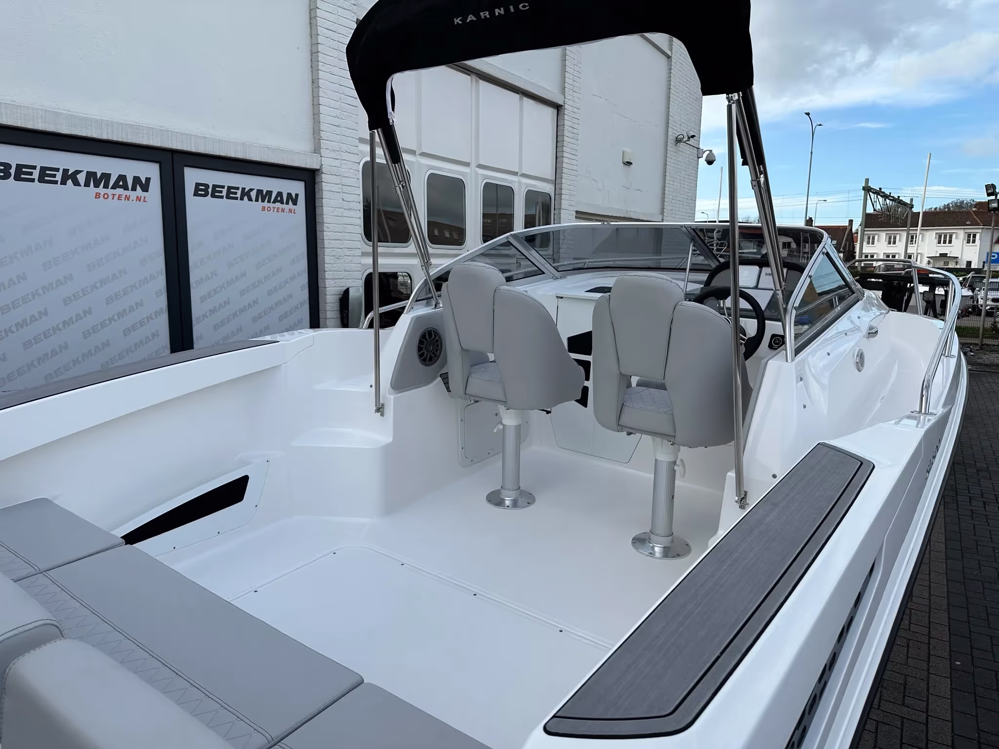 Karnic SL640 Walkaround