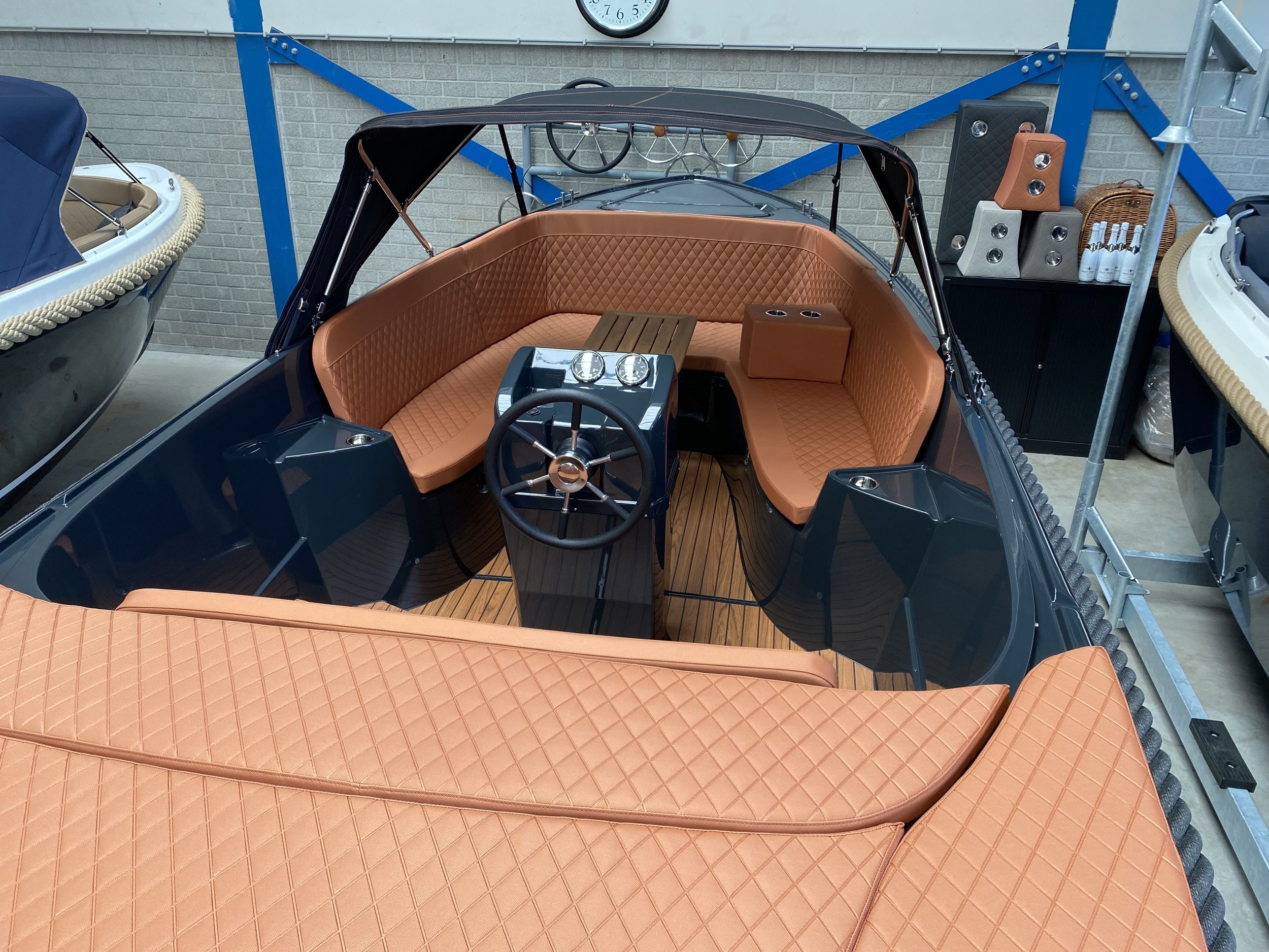 Oud Huijzer 616 Tender