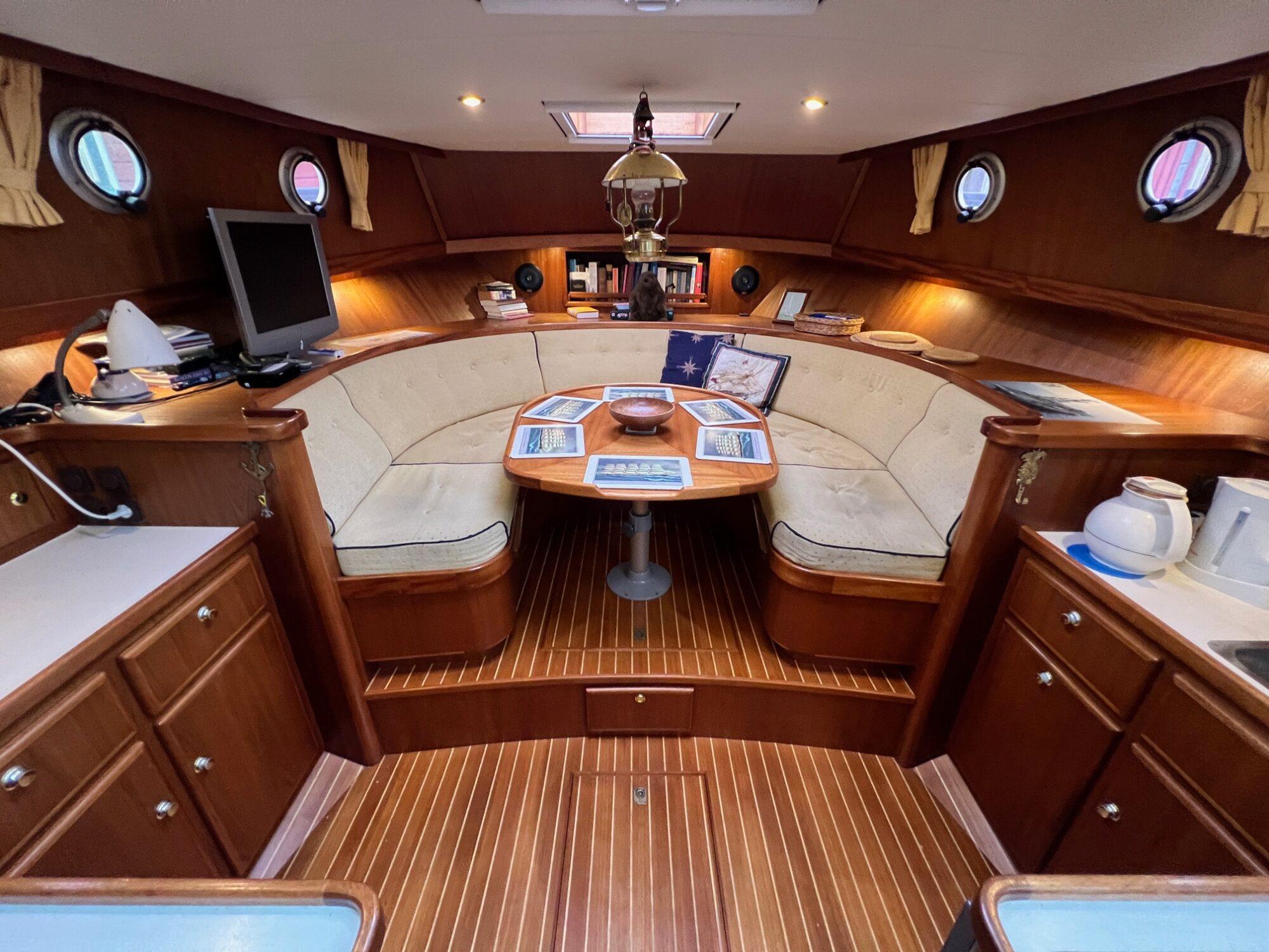 Vripack Vripack Spiegelkotter 12.00 AK Cabrio