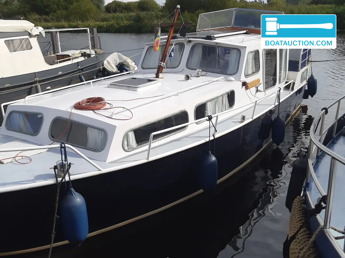 Motorboat 960