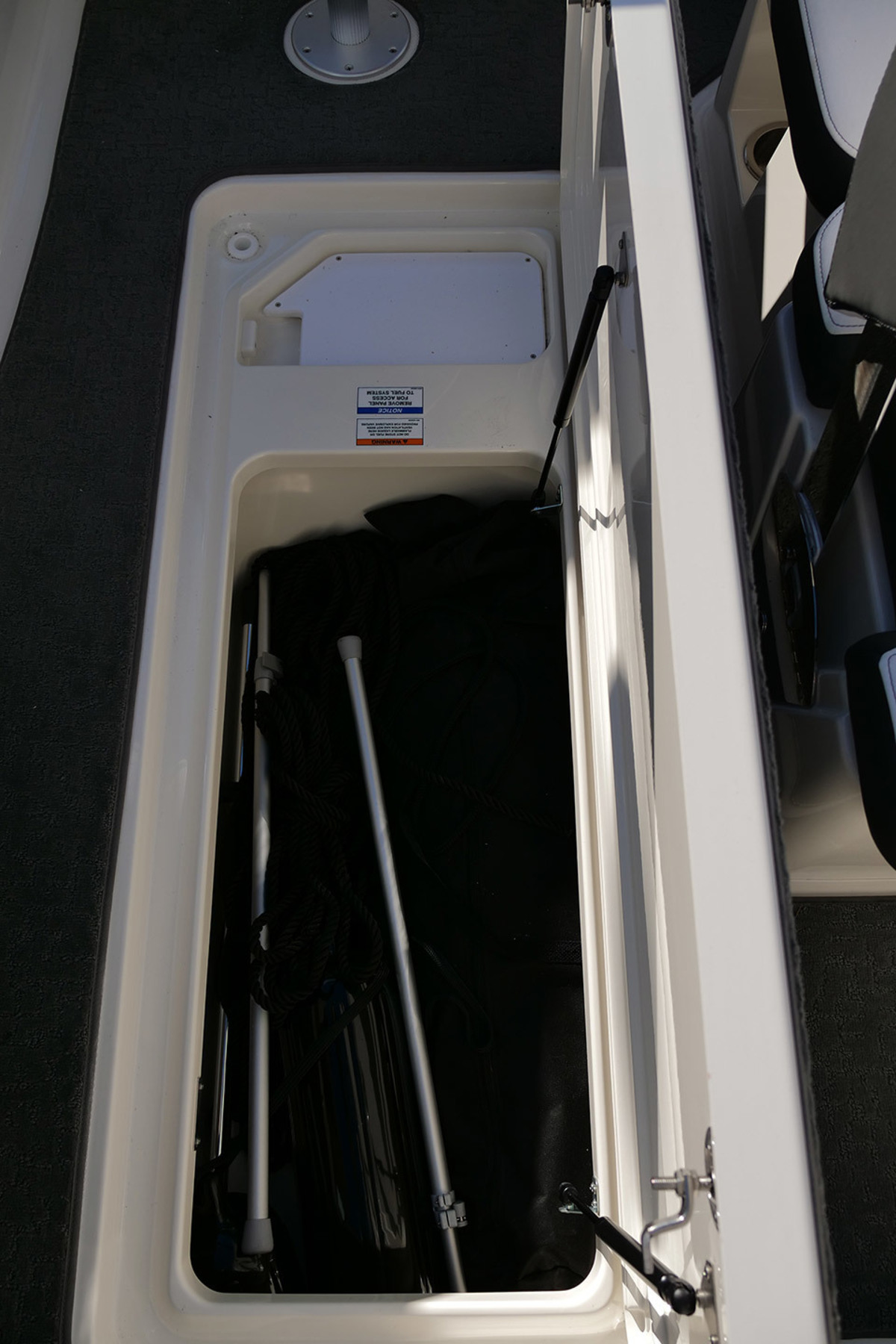Sea Ray SPX 230