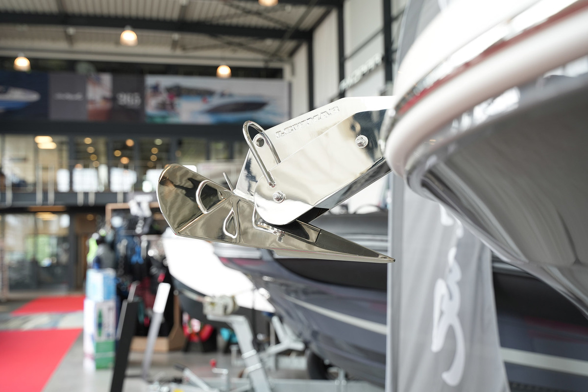 Sea Ray SDX 250