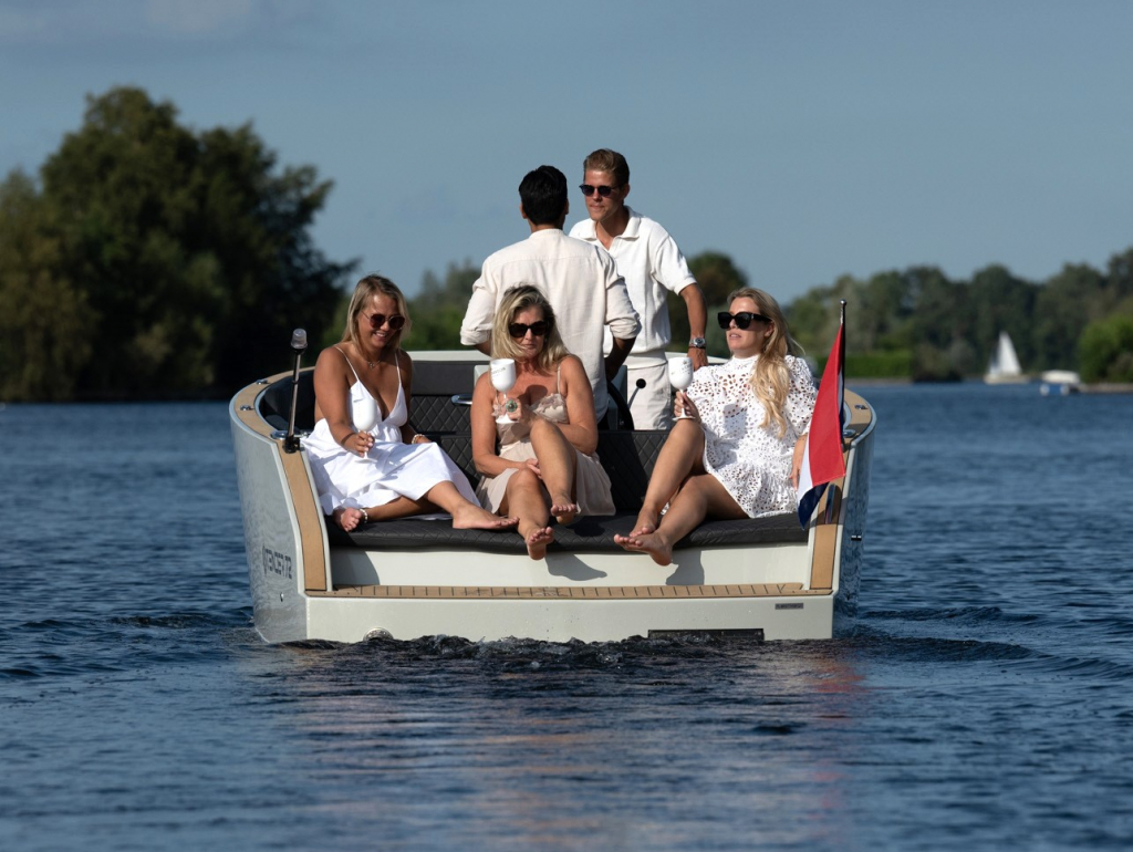 Atender 72 hoofdfoto: 1