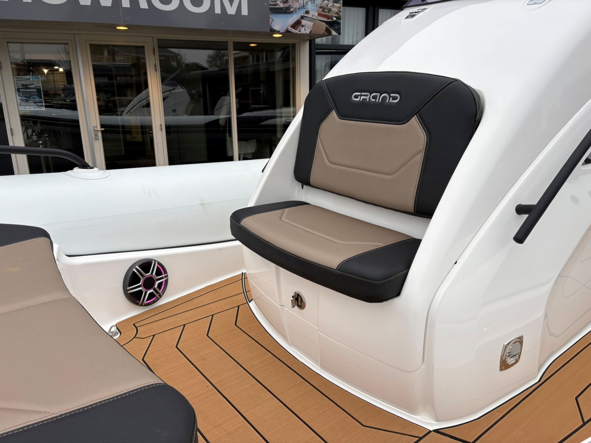 Grand Ribs Grand Golden Line G850 met 2x Mercury V6 225 PK!