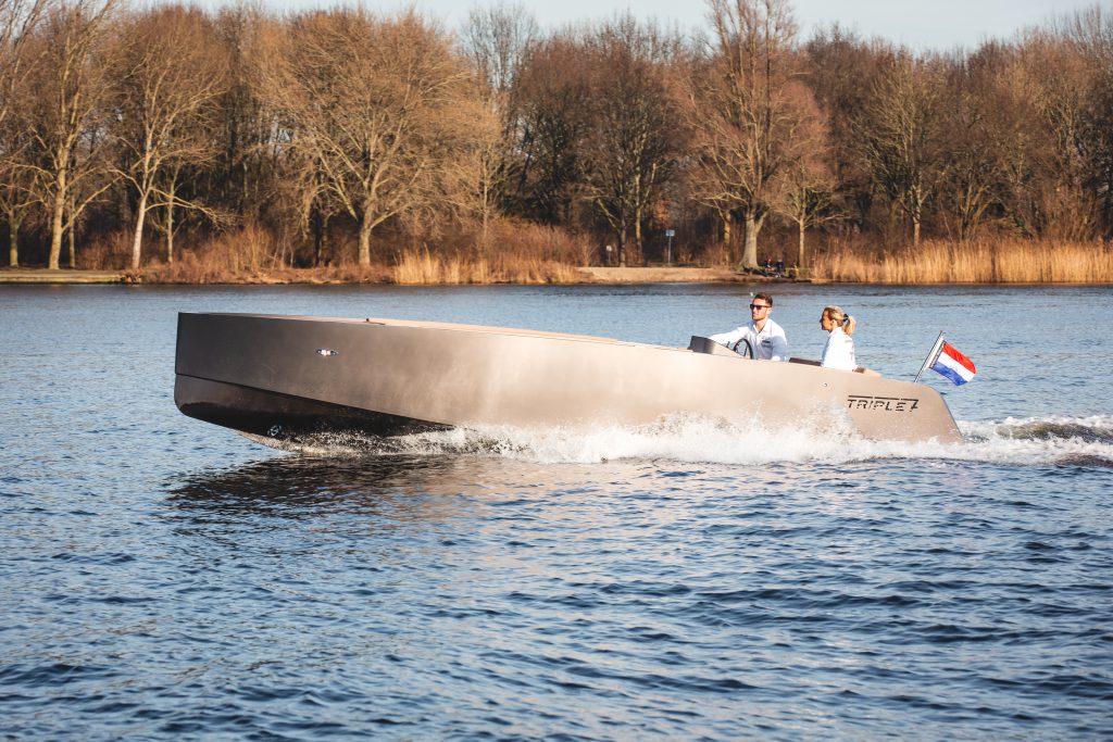 Triple 7 tender 