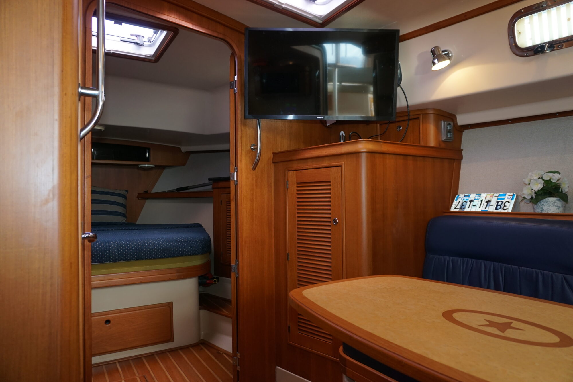 Island Packet Craft 360 Express