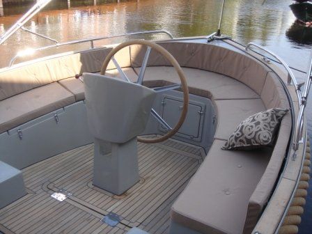 Seafury 900 Soft-top