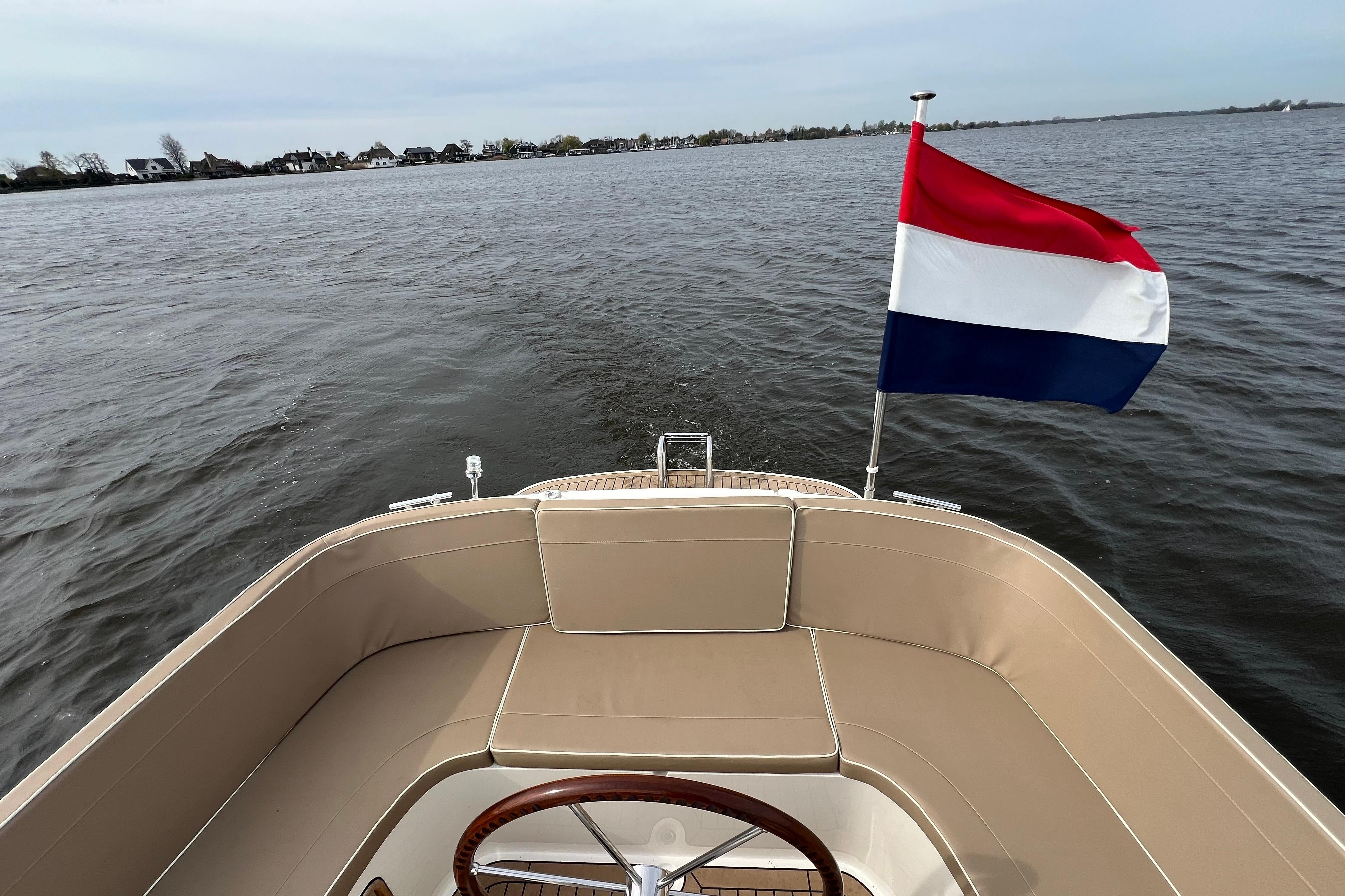 Interboat Intender 780