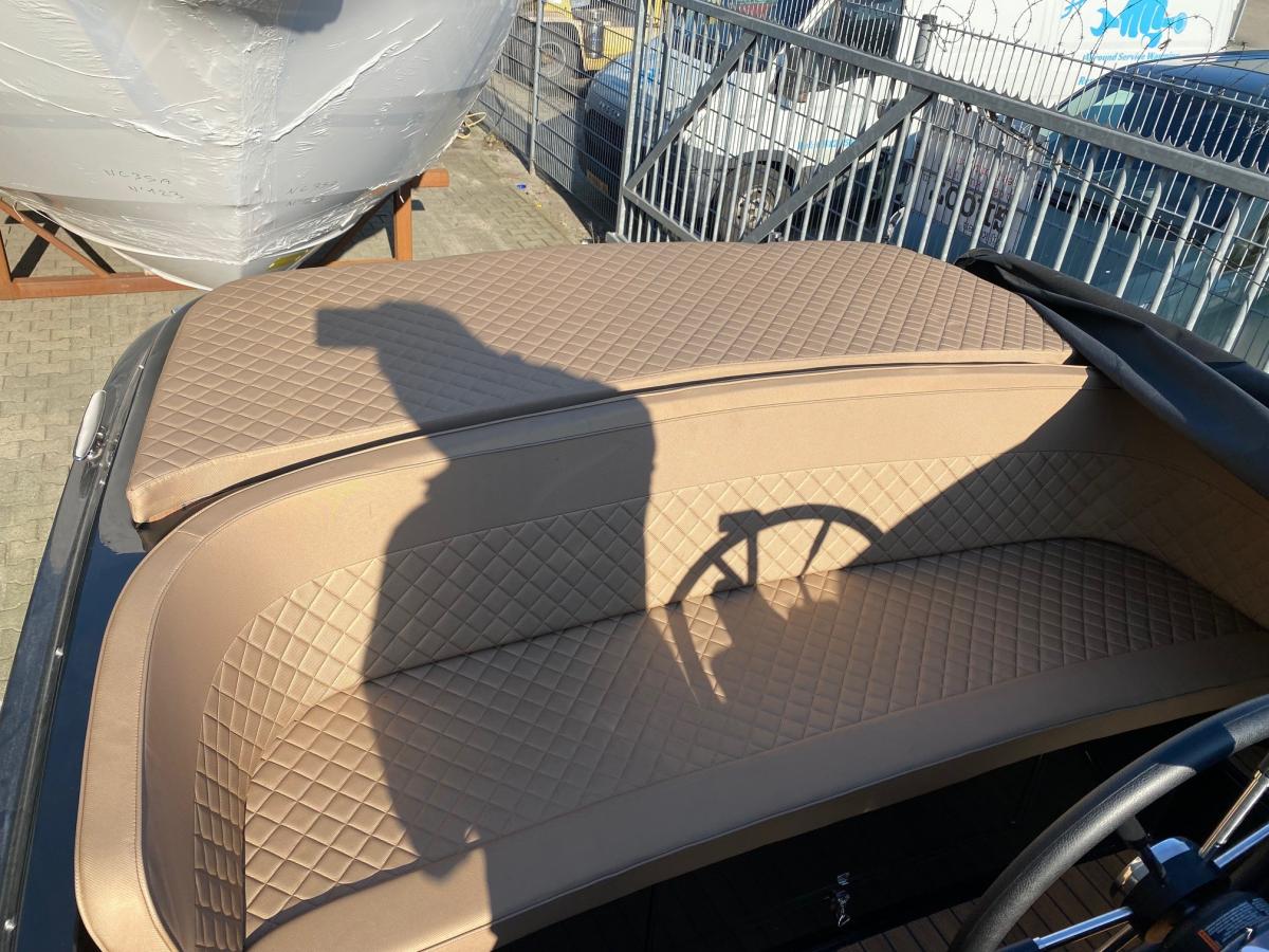 Primeur 710 Tender met Boegschroef