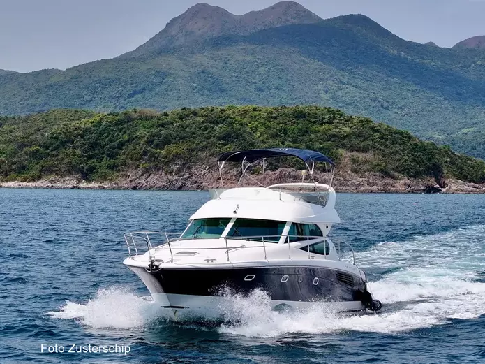 Jeanneau Prestige 42 Flybridge hoofdfoto: 1
