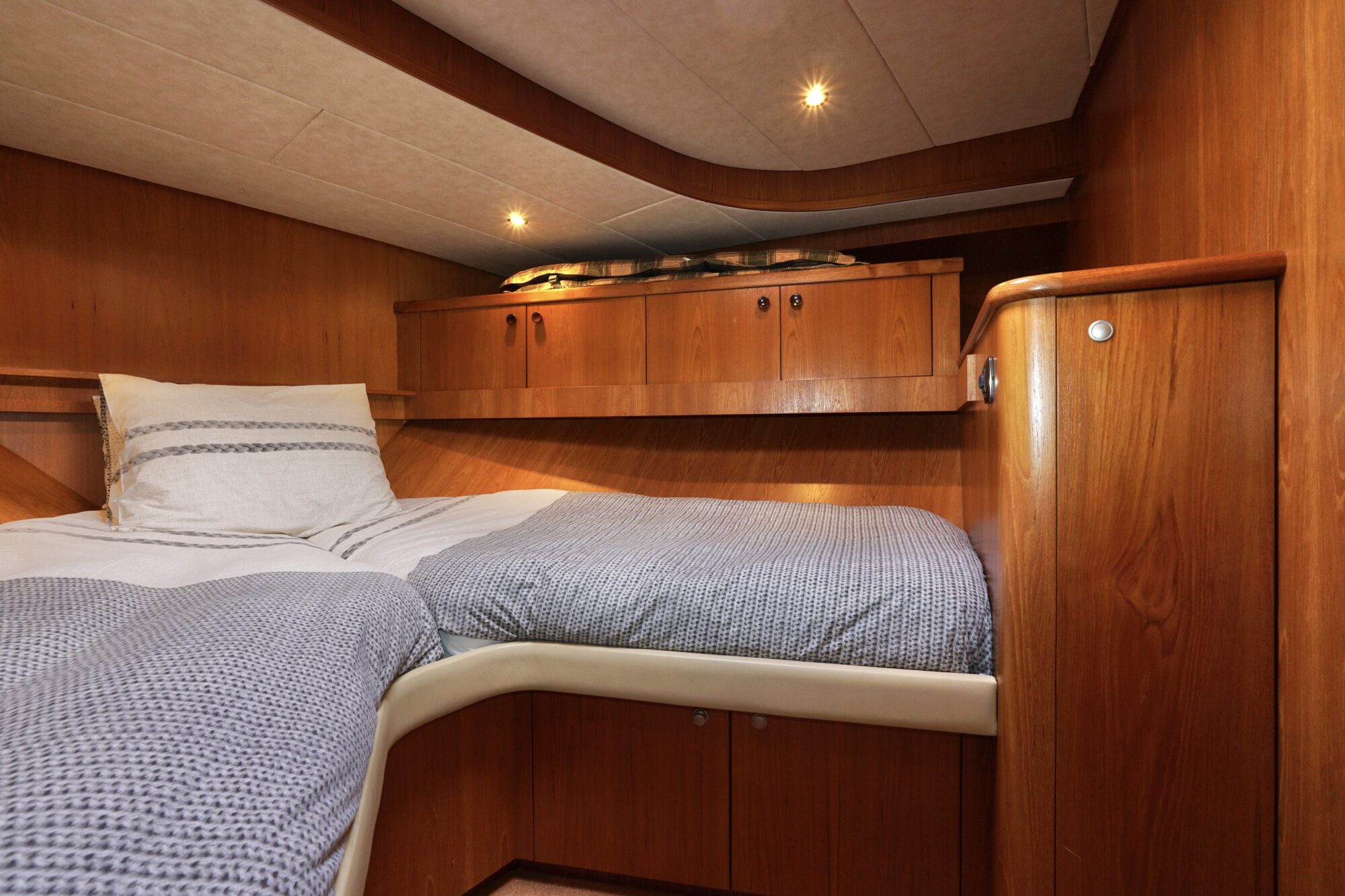 Van den Hoven Exclusive 18.00 VS