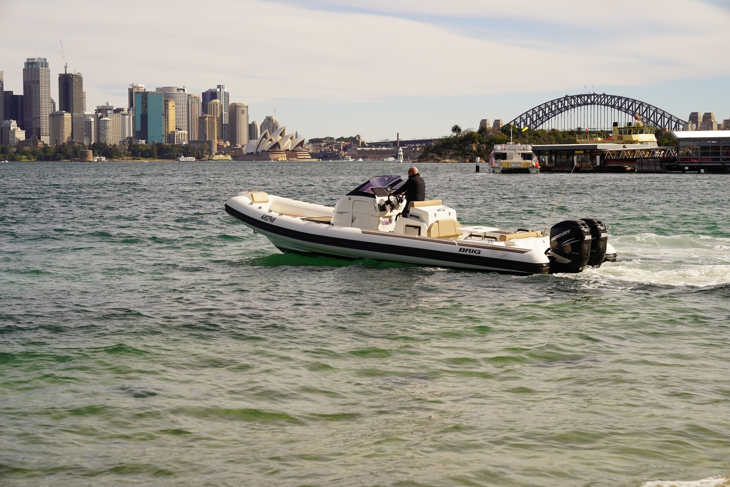 Brig Eagle 10 hoofdfoto: 1