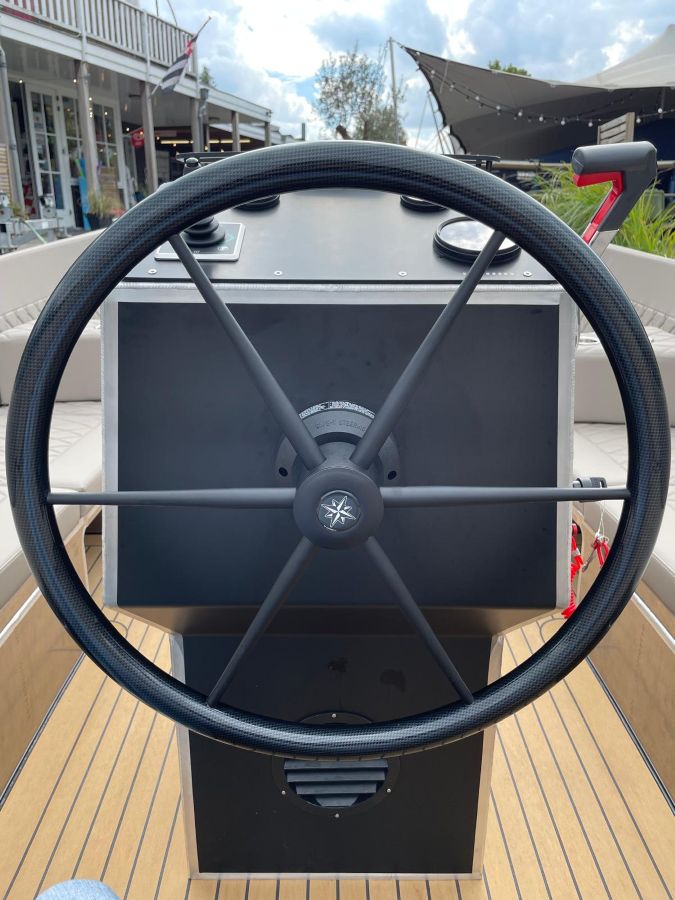 VanVossen 700 cabine sloep 