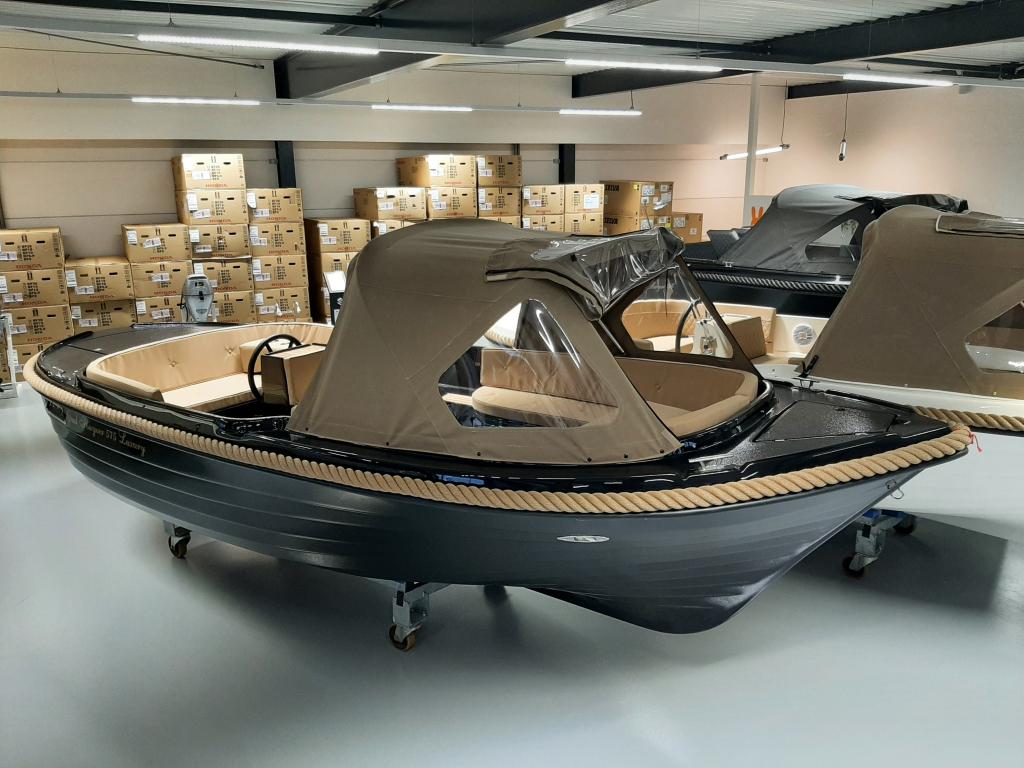 Oud Huijzer 575 Luxury