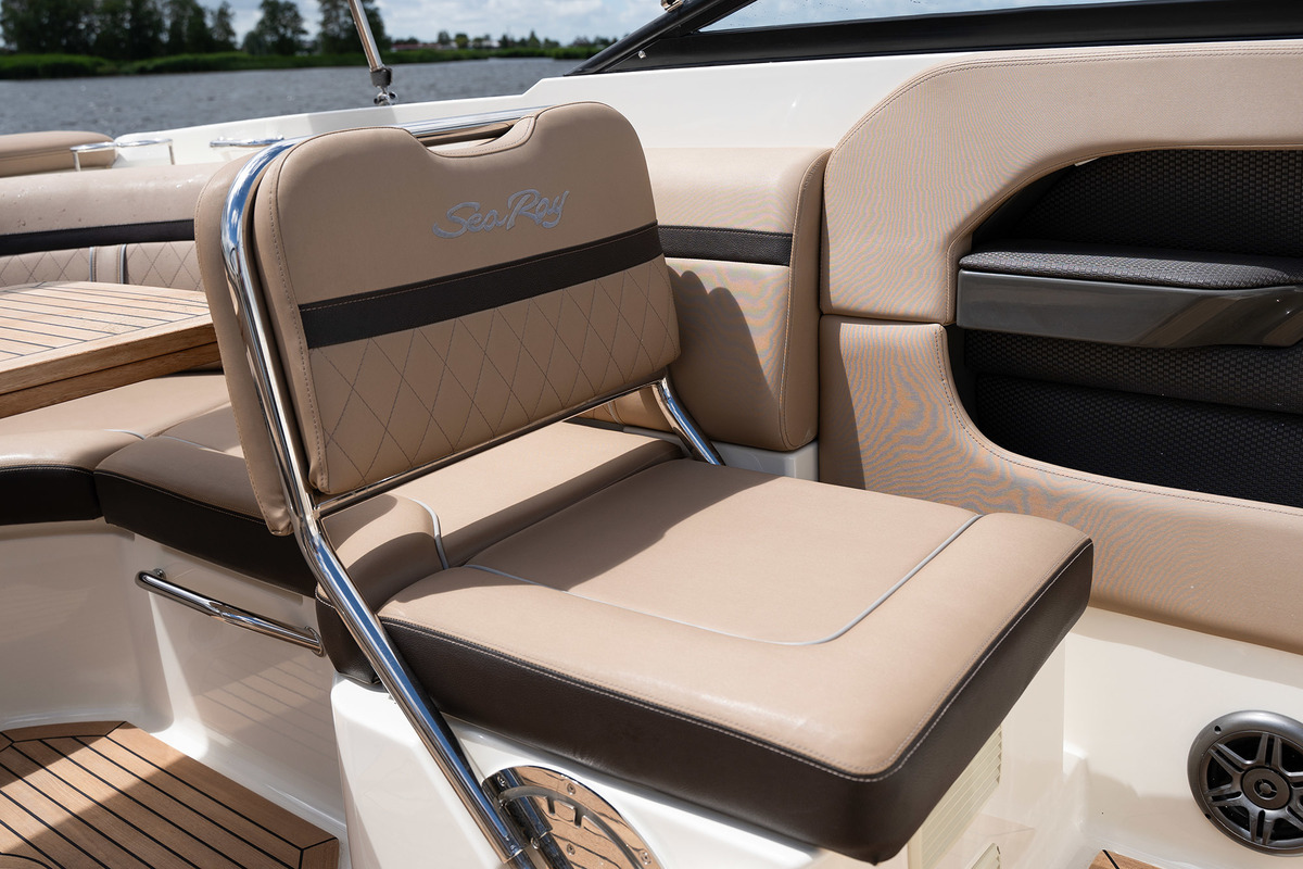 Sea Ray Sun Sport 250
