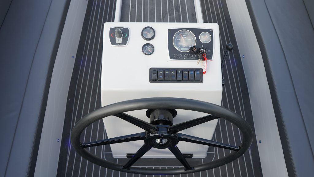 Seafury Hawker 725 OCCASION