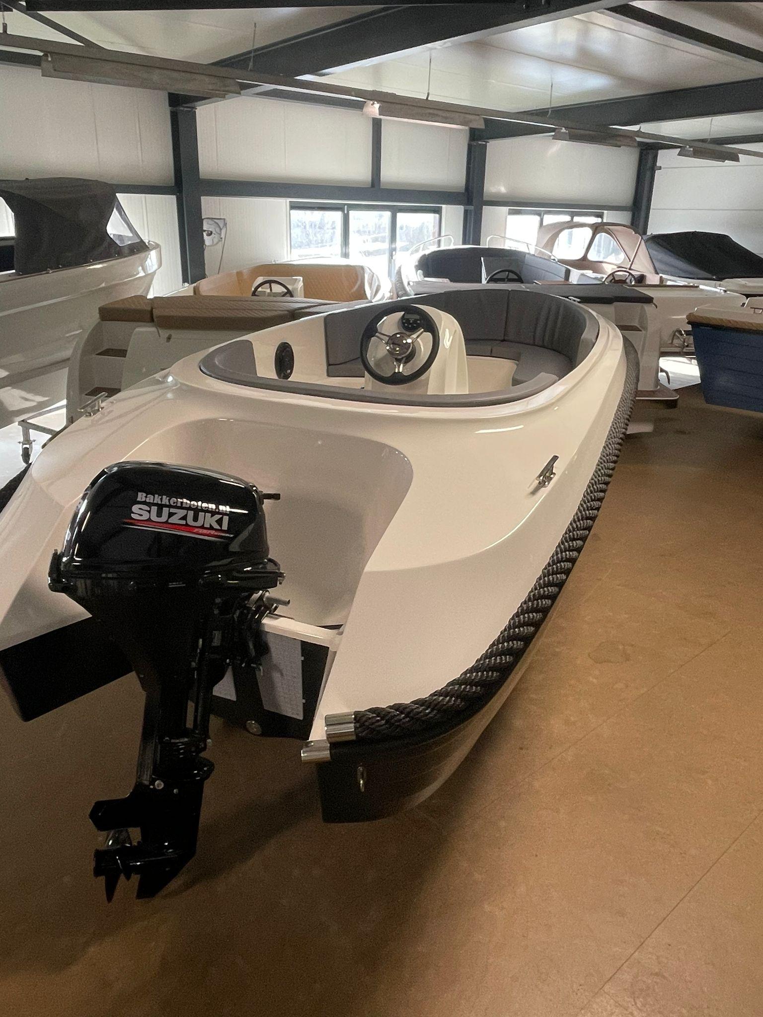 Oud Huijzer 471 Tender