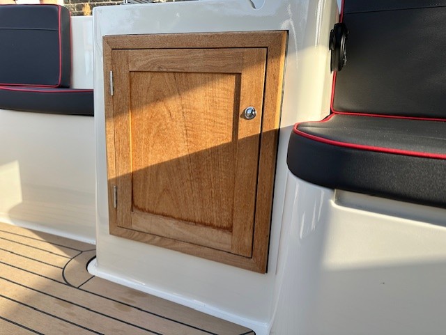 Interboat Intender 820