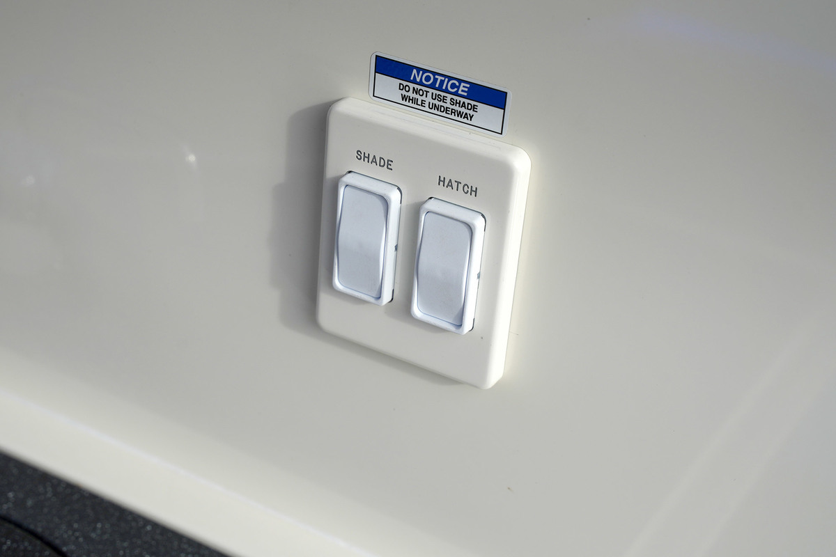 Sea Ray Sundancer 320