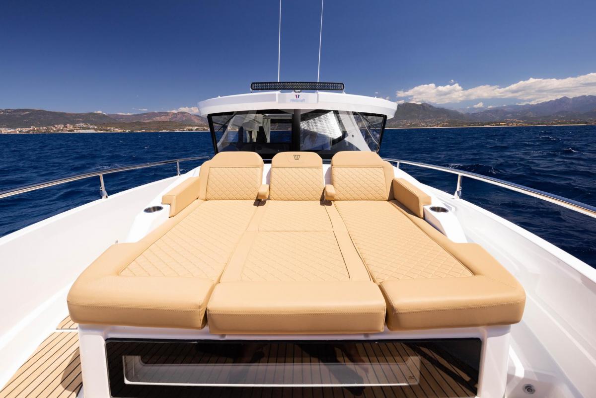 WELLCRAFT 38 EXPLORER