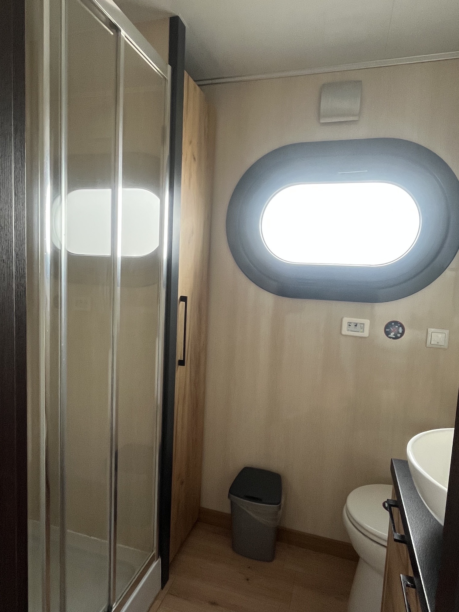 Campi 400 Houseboat 400, Uitgeest Ligplaats