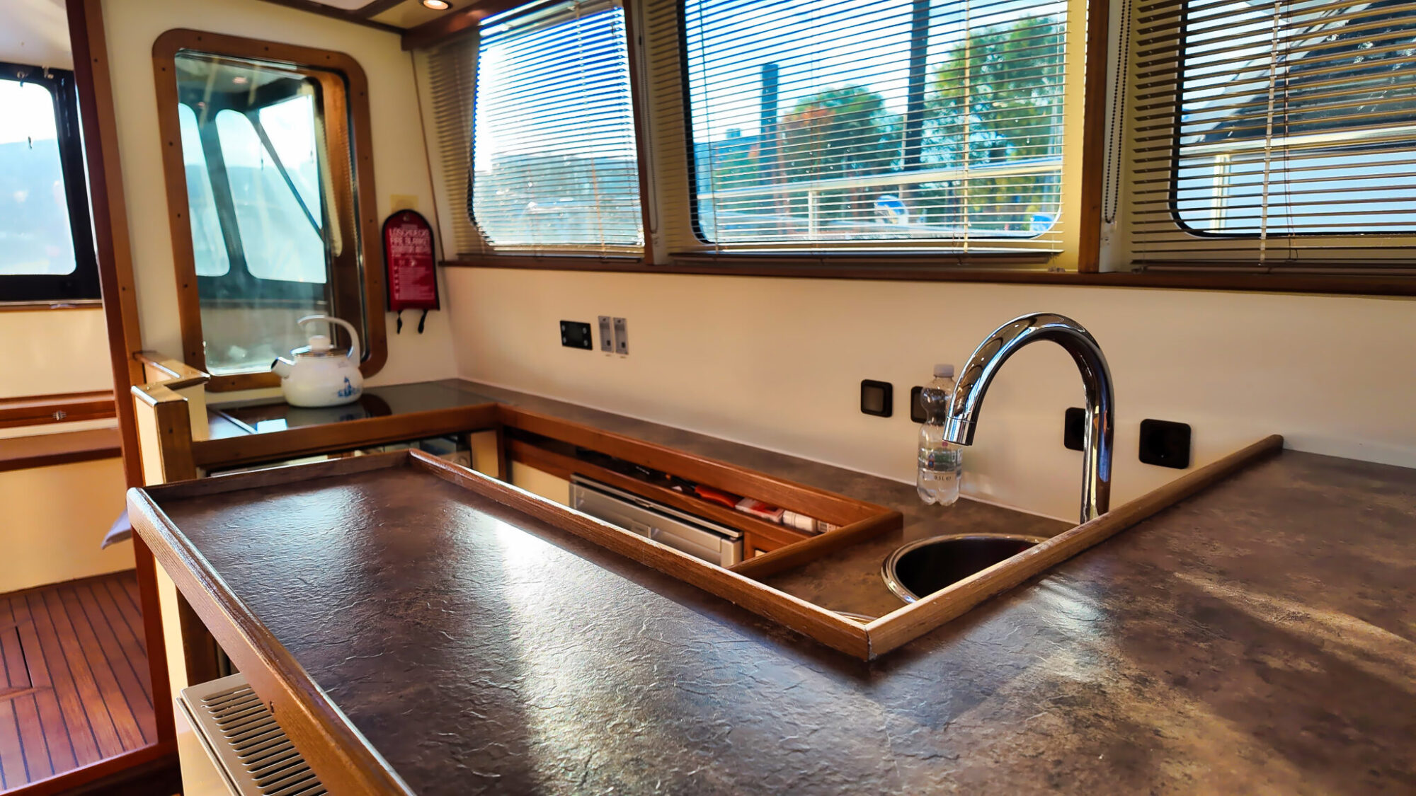 Bruce Roberts Euro 12.00 Flybridge