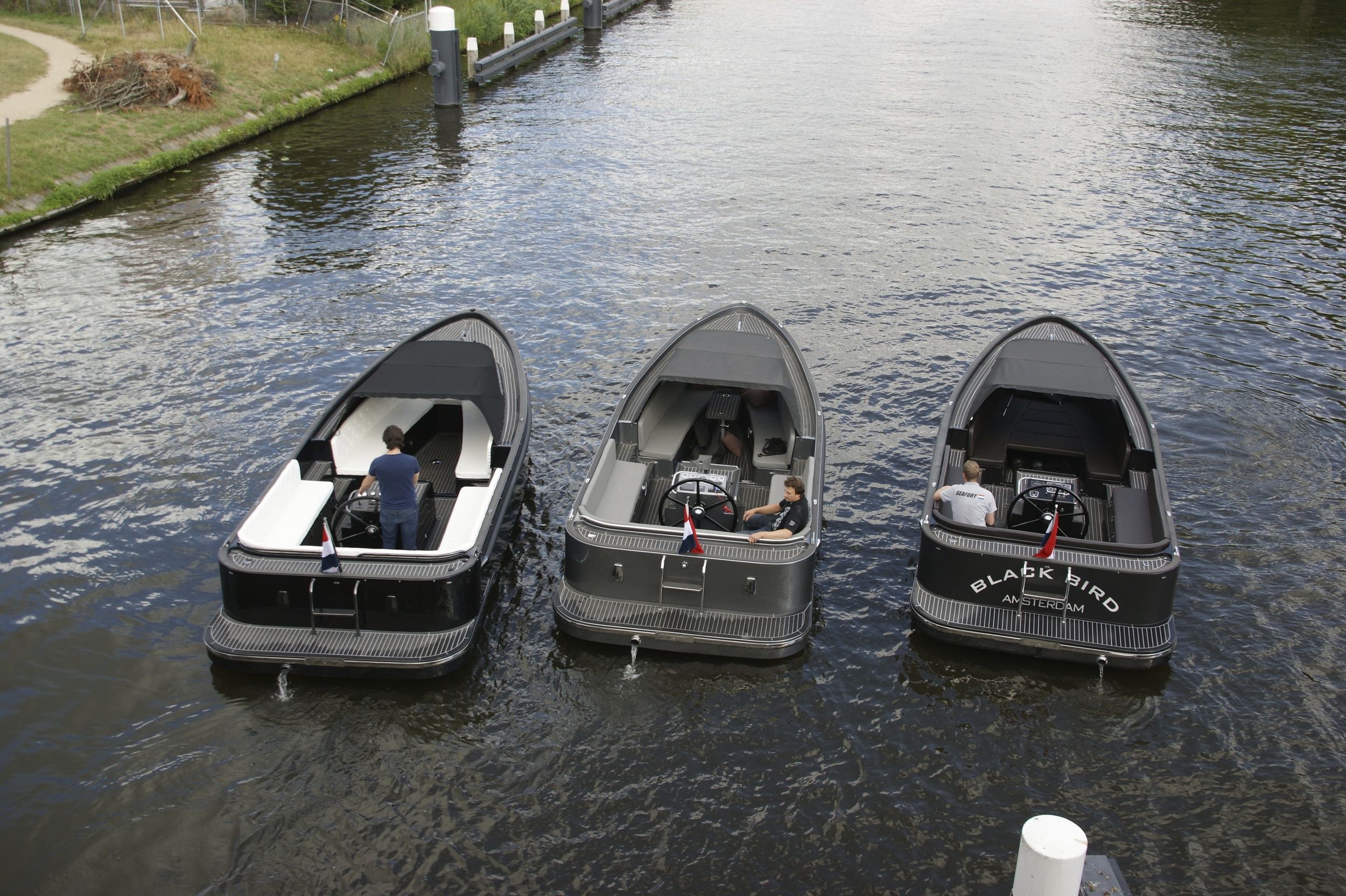 Seafury Hawker Tender 800