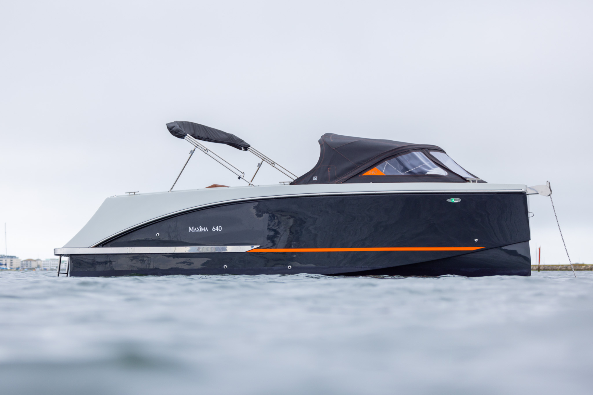 Maxima Boats 640