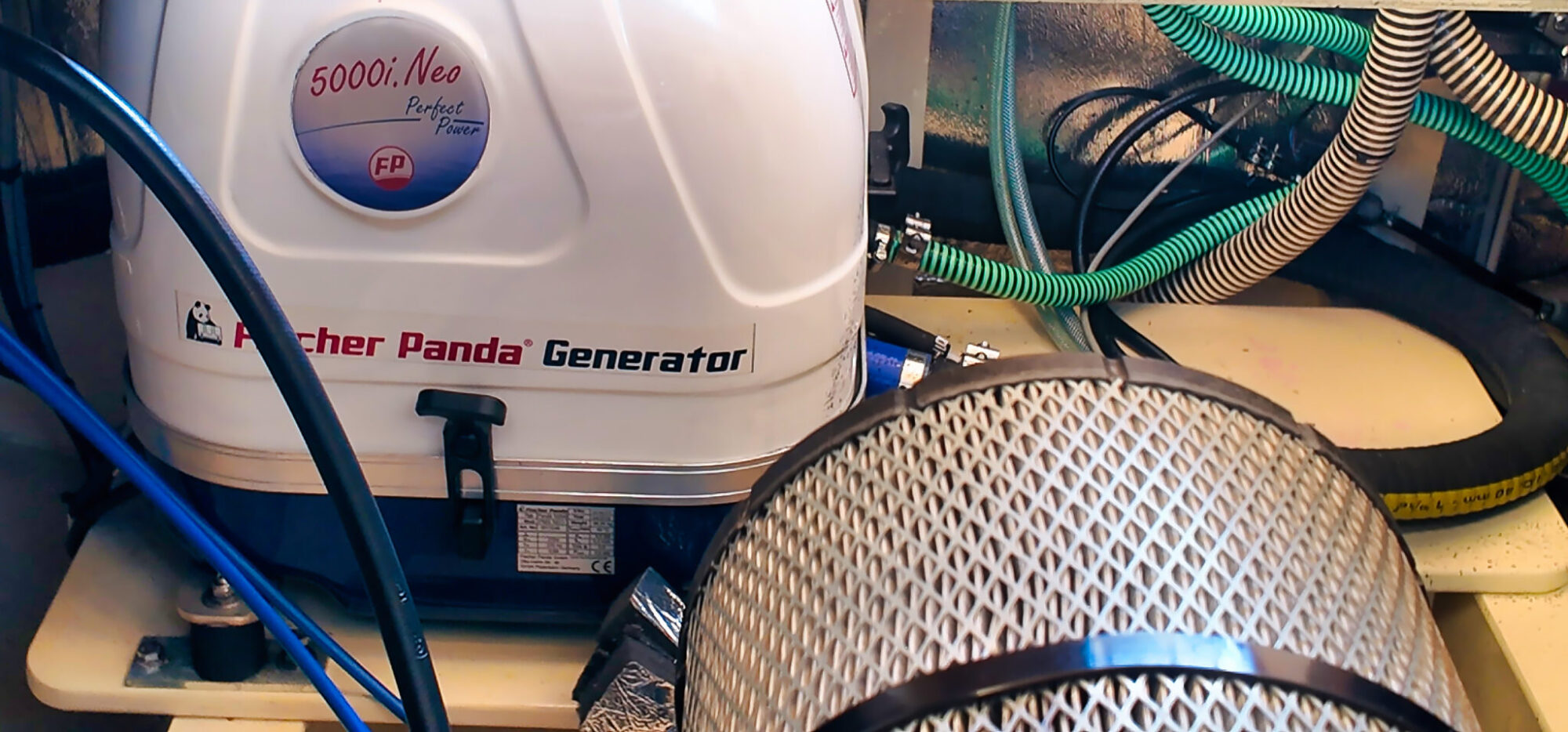 Bruce Roberts Euro 12.00 Flybridge