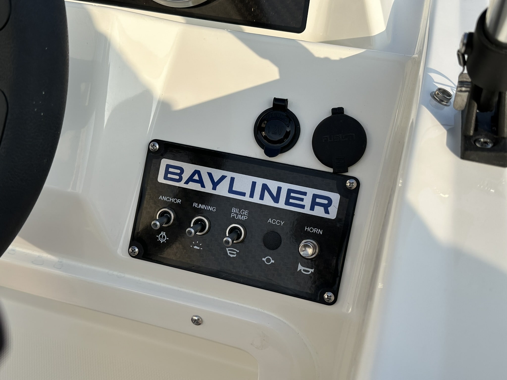 Bayliner Element M15
