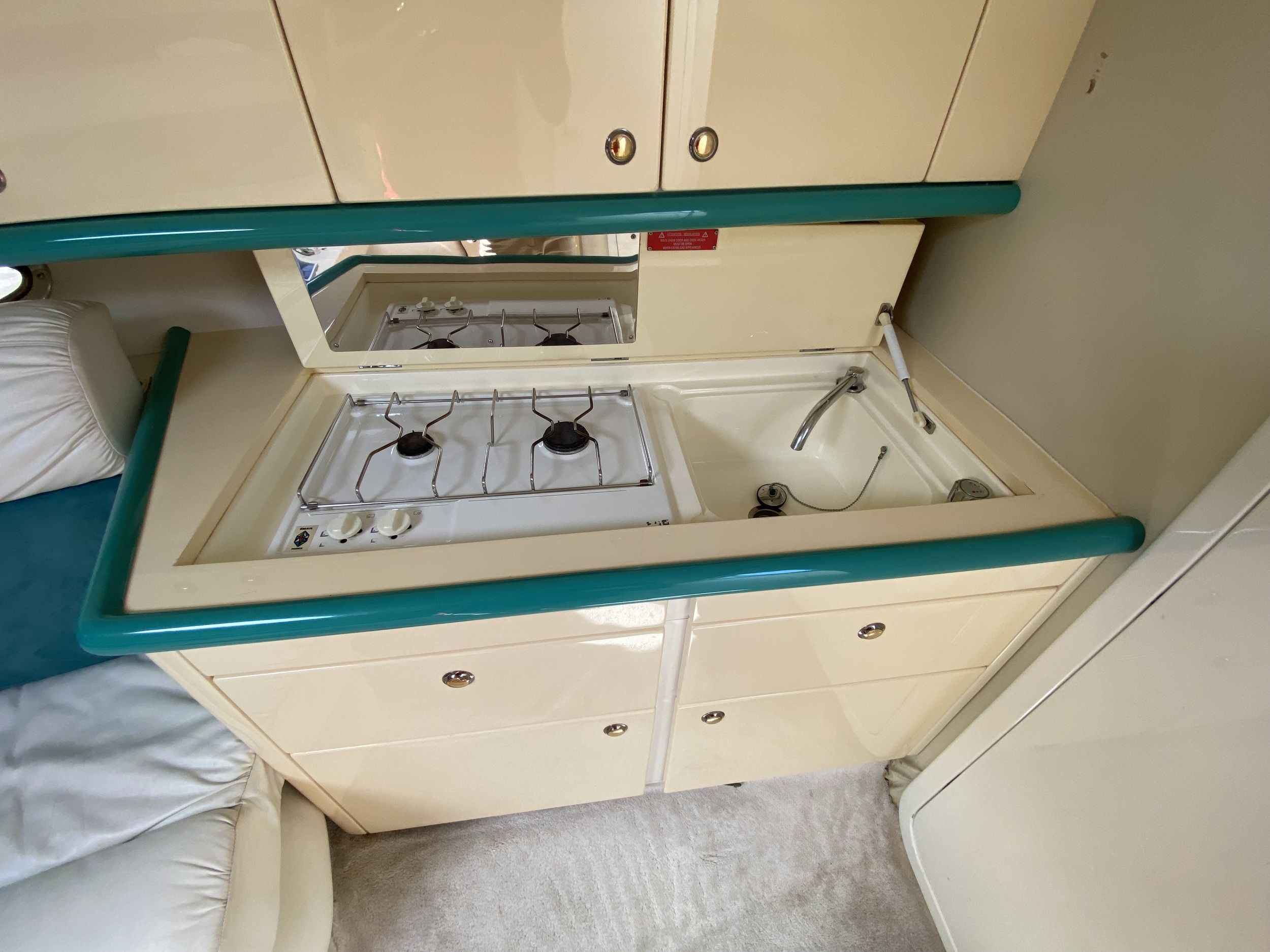 Sunseeker Comanche 40