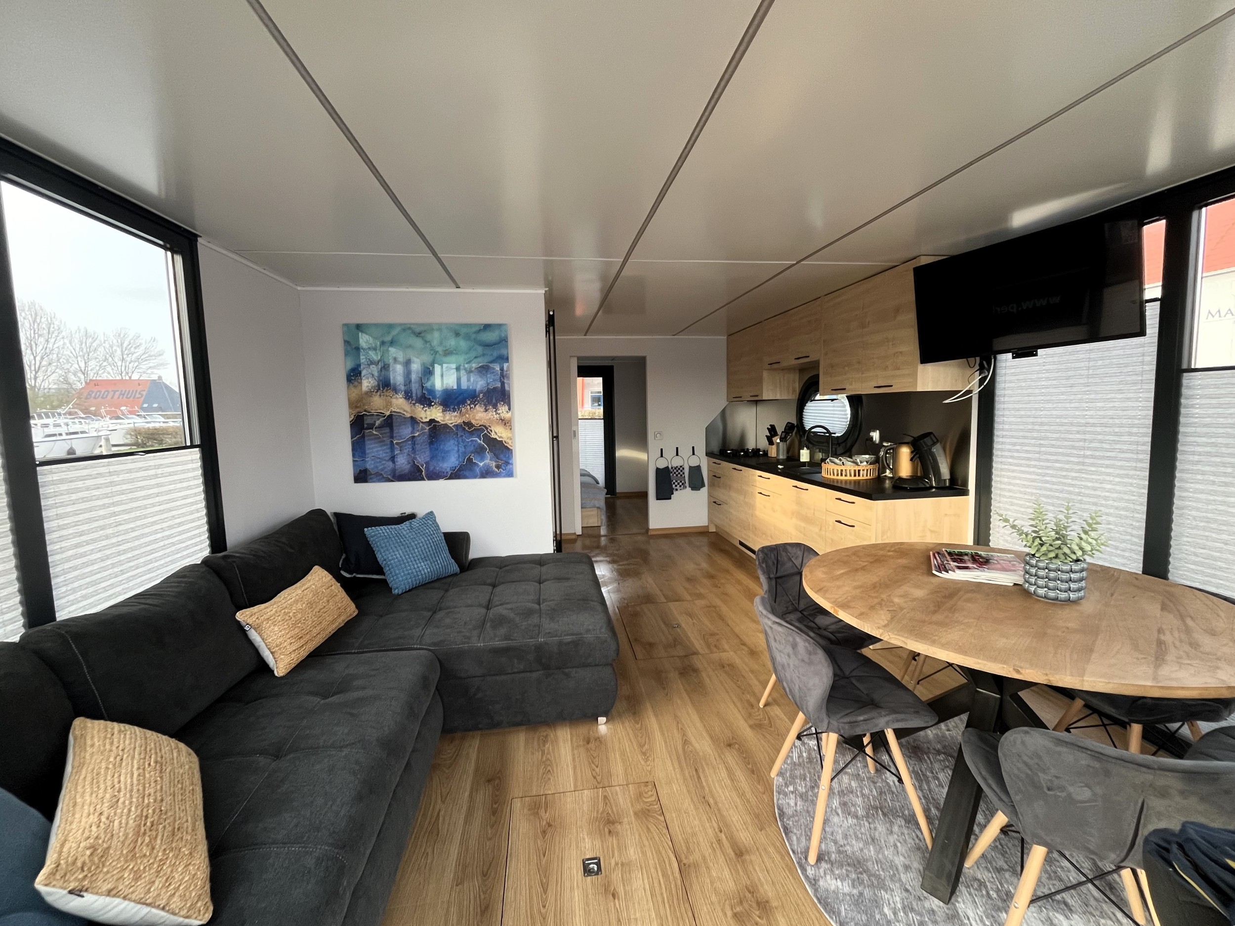 Campi 400 Houseboat (special 1 Sleepingroom))