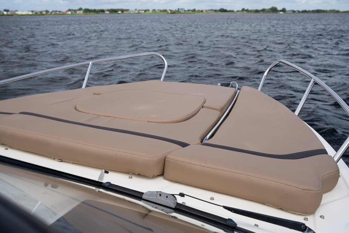 Sea Ray Sun Sport 250