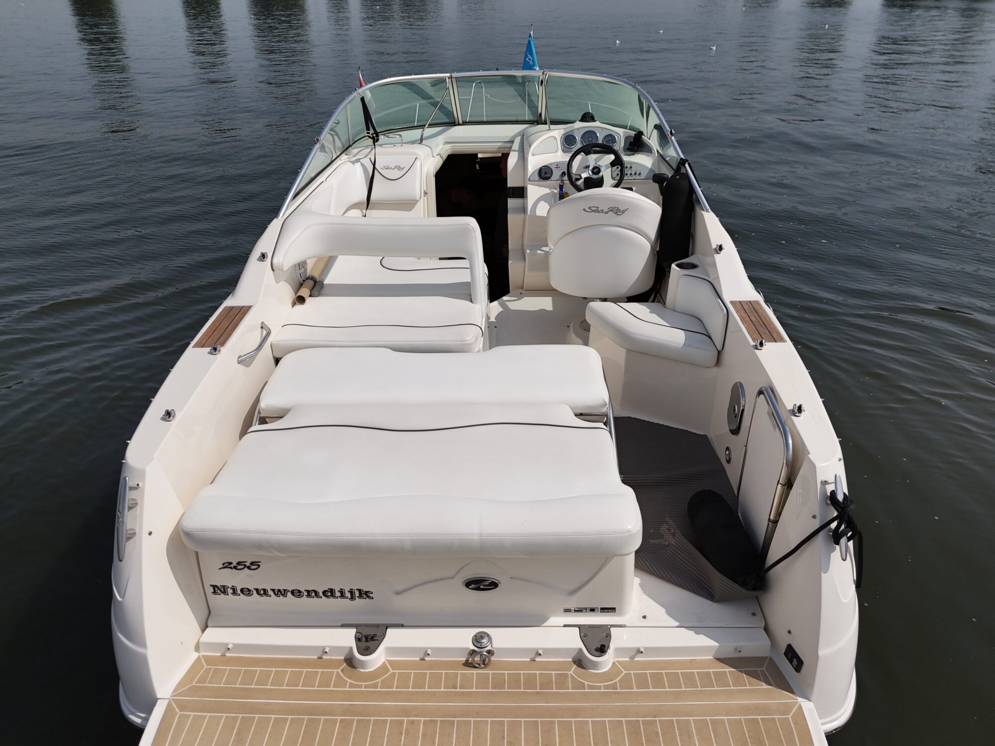Sea Ray 255 Sundancer
