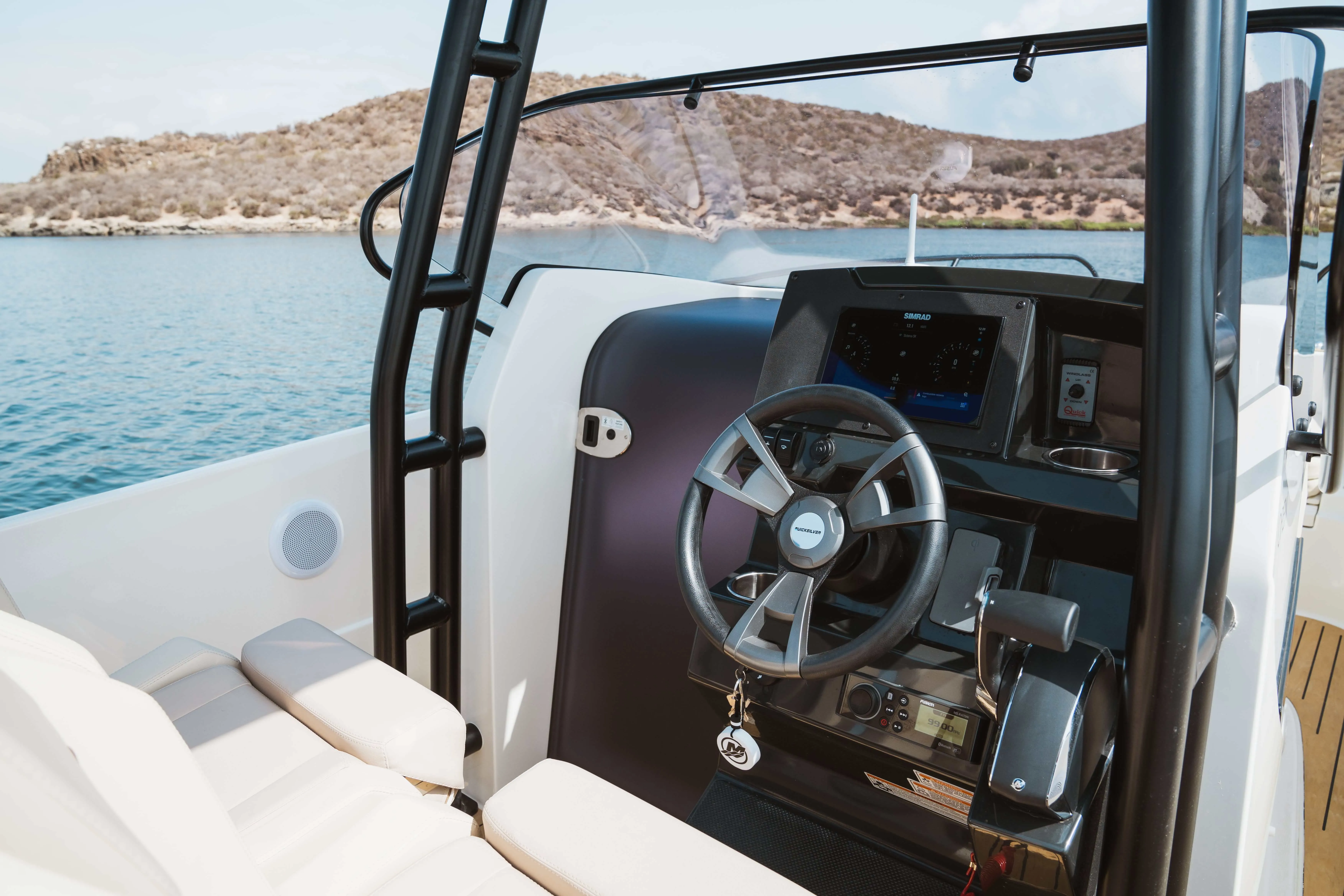 Quicksilver 705 Open