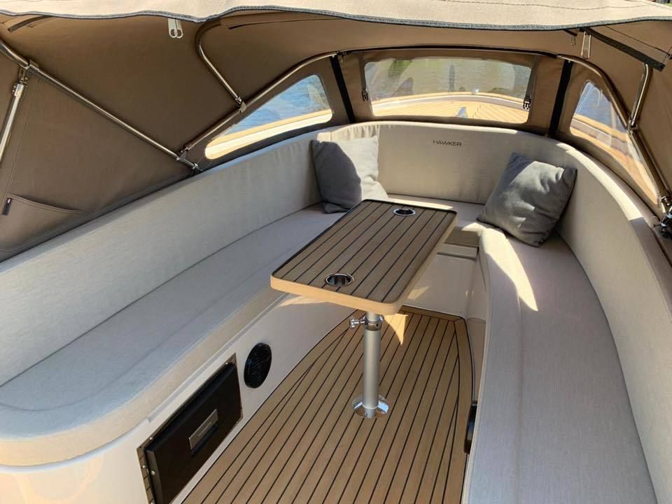 Seafury Hawker 650