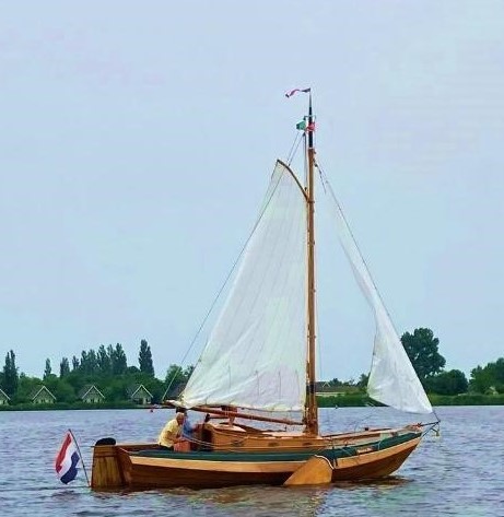 Van Der Meulen Kajuitzeilschouw 800