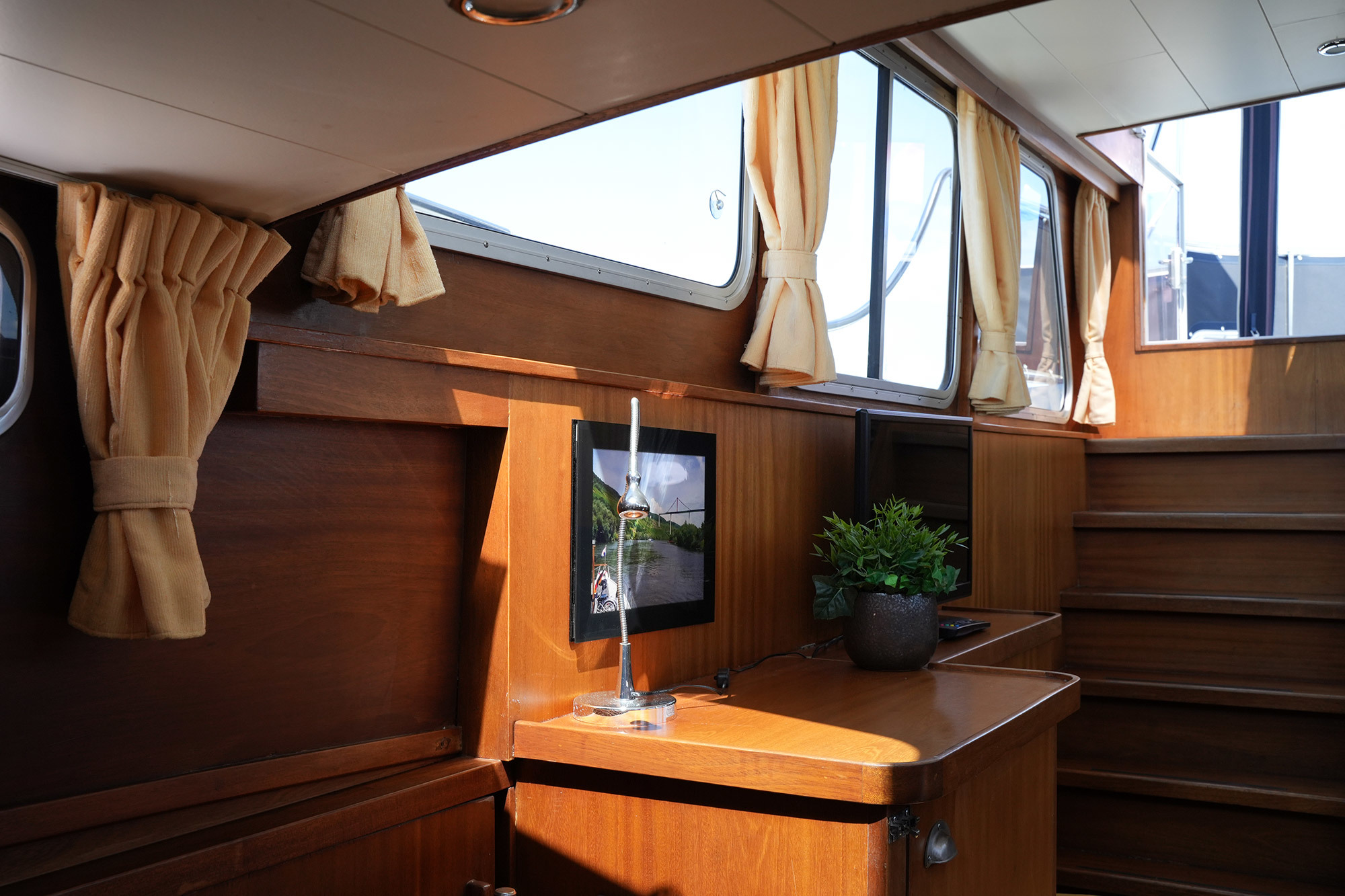 Motorkotter "One Off"