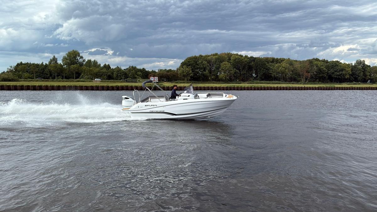 Jeanneau Cap Camarat 7.5 CC Serie 3