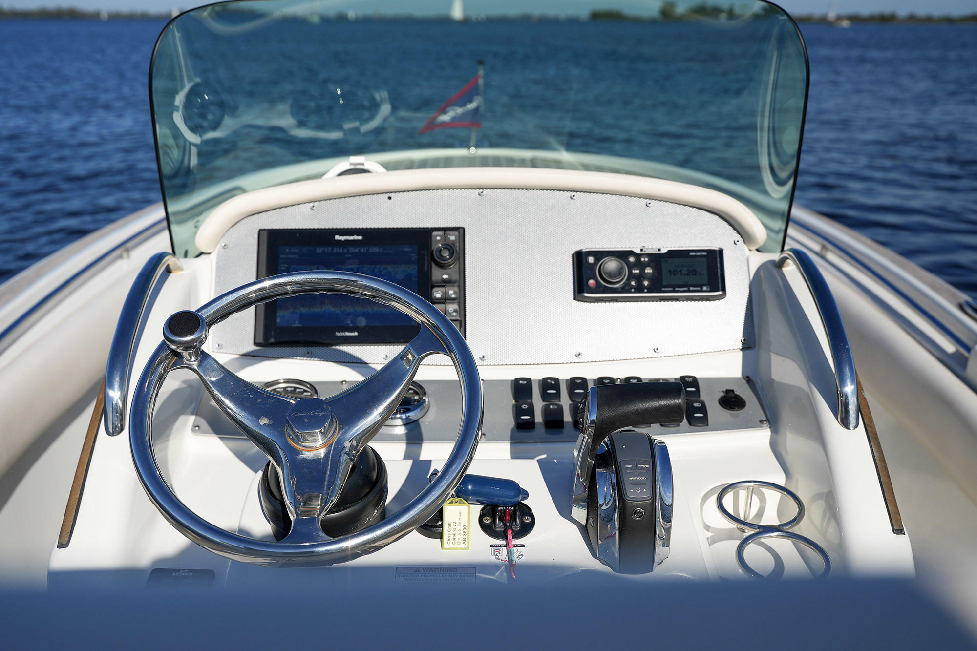Chris-Craft Catalina 23