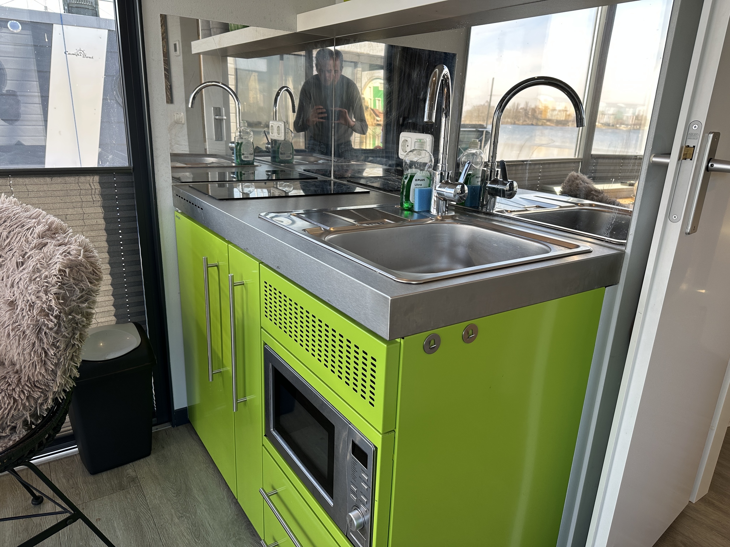 Gielissen Marin Home 32 Tiny Houseboat