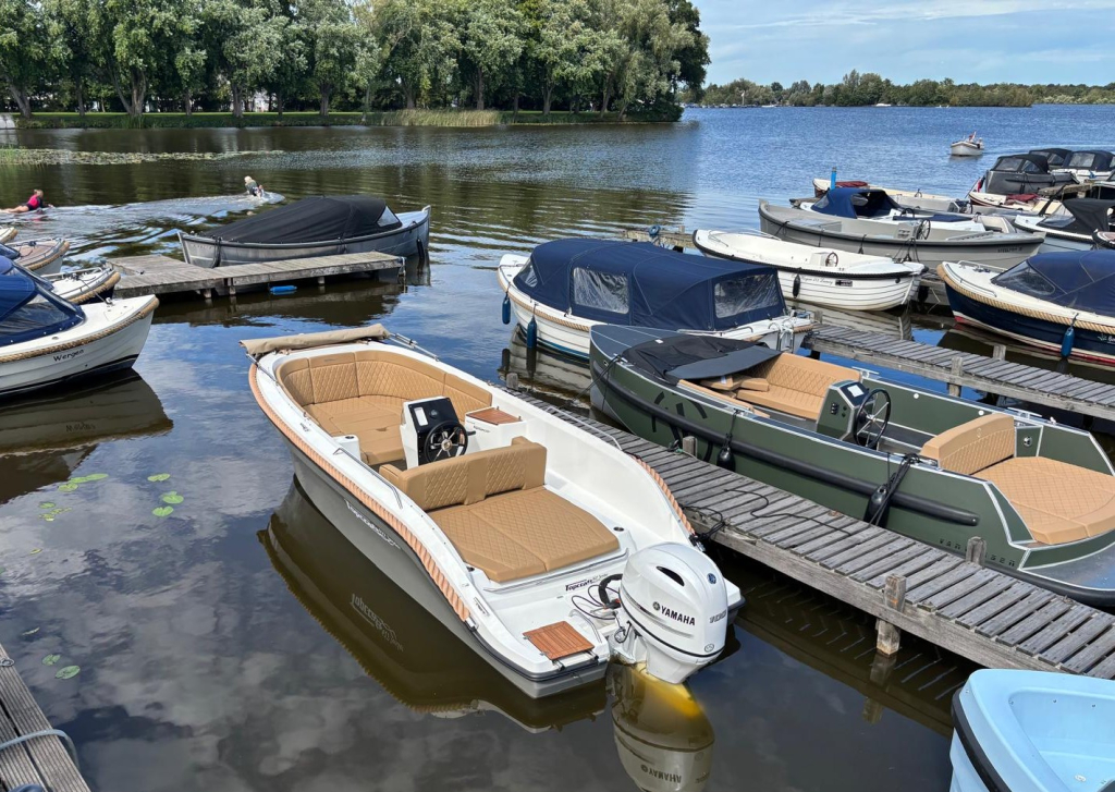 Topcraft 627 tender Yamaha 100pk DEMO