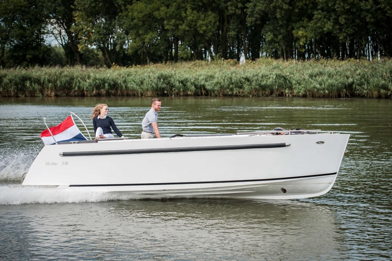 Maxima 730 tender