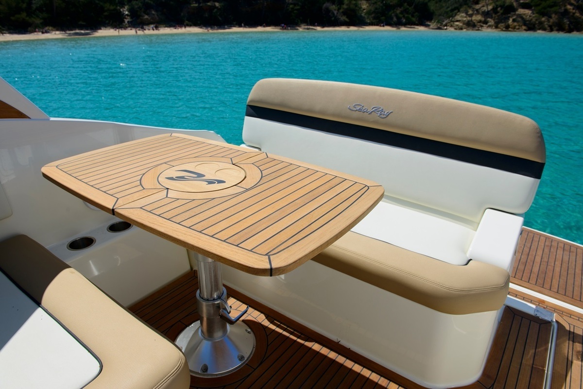 Sea Ray Sundancer 265