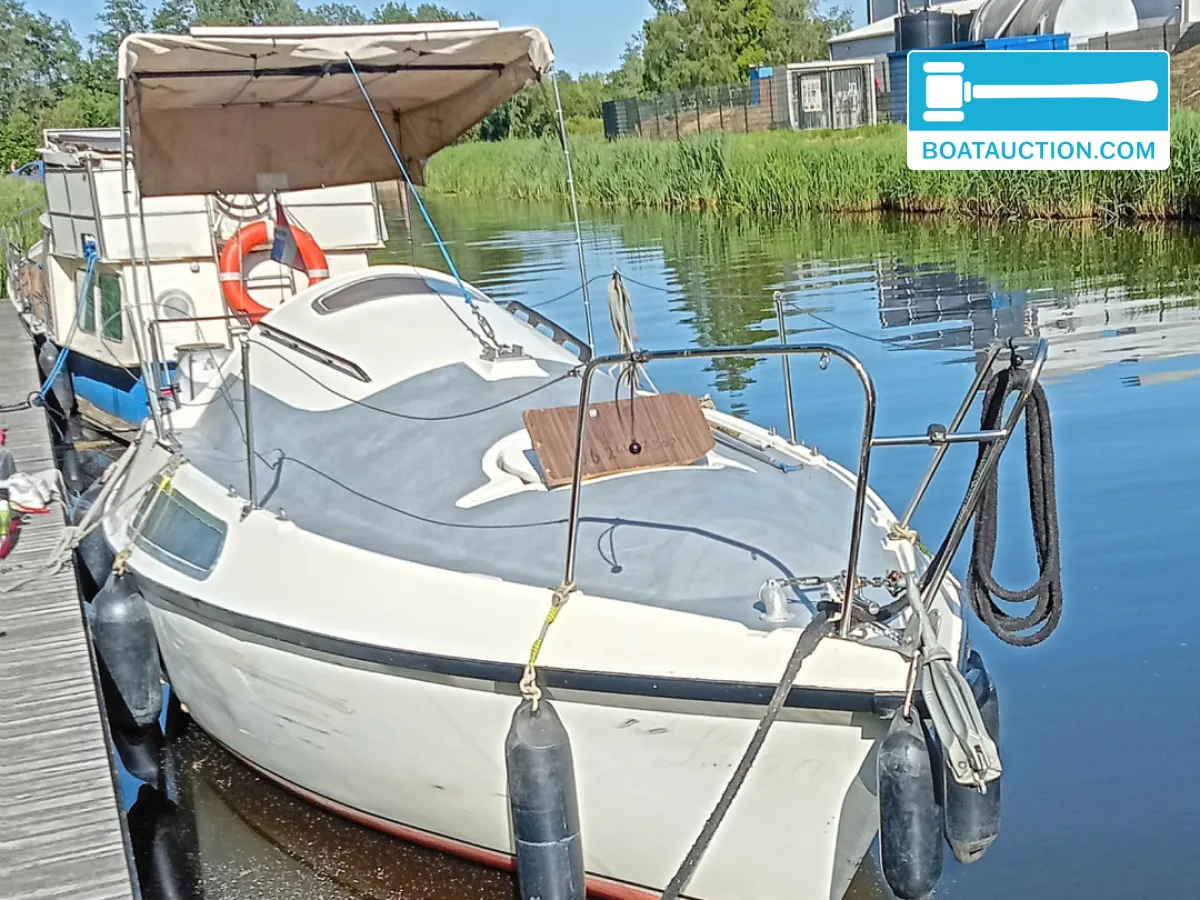 Marine Cox 750