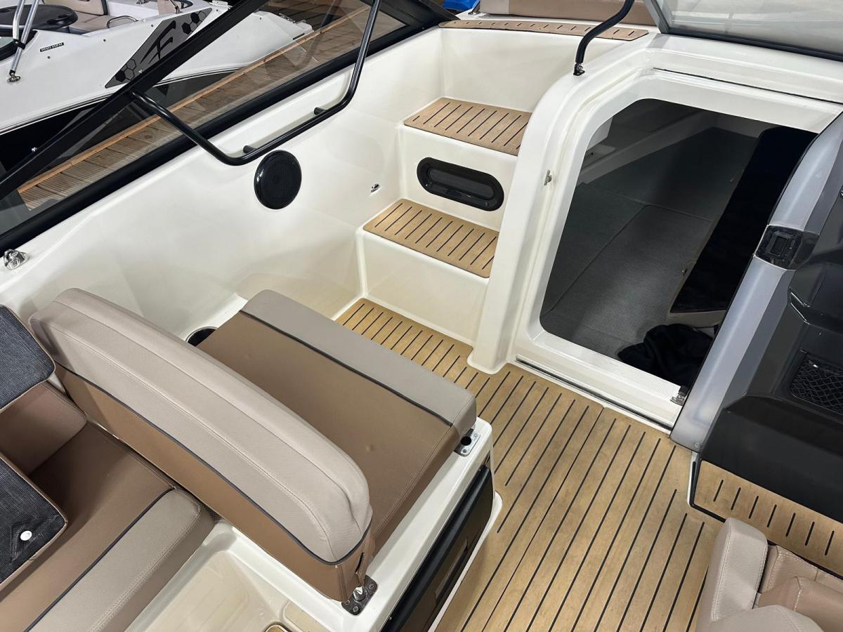 Quicksilver 675 Activ Cruiser