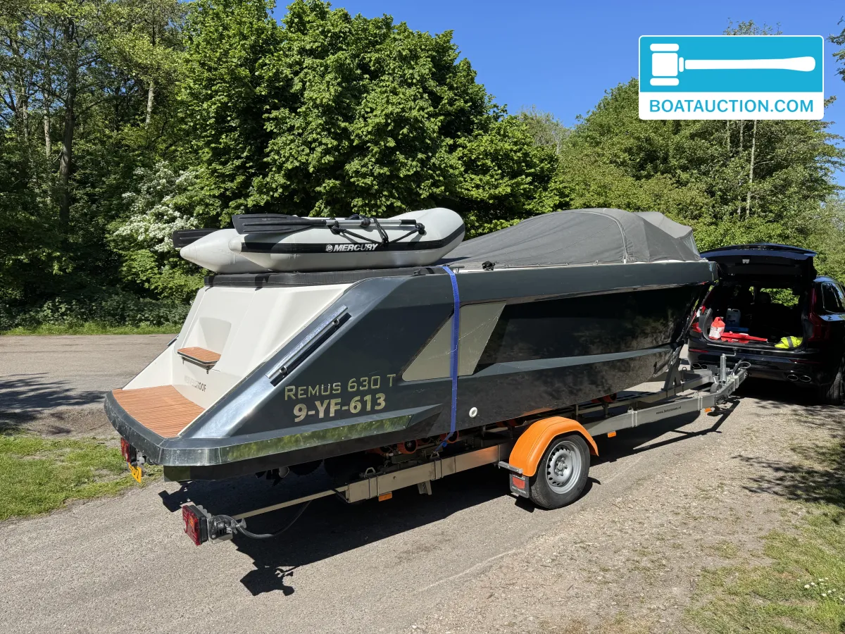 Remus 630 tender