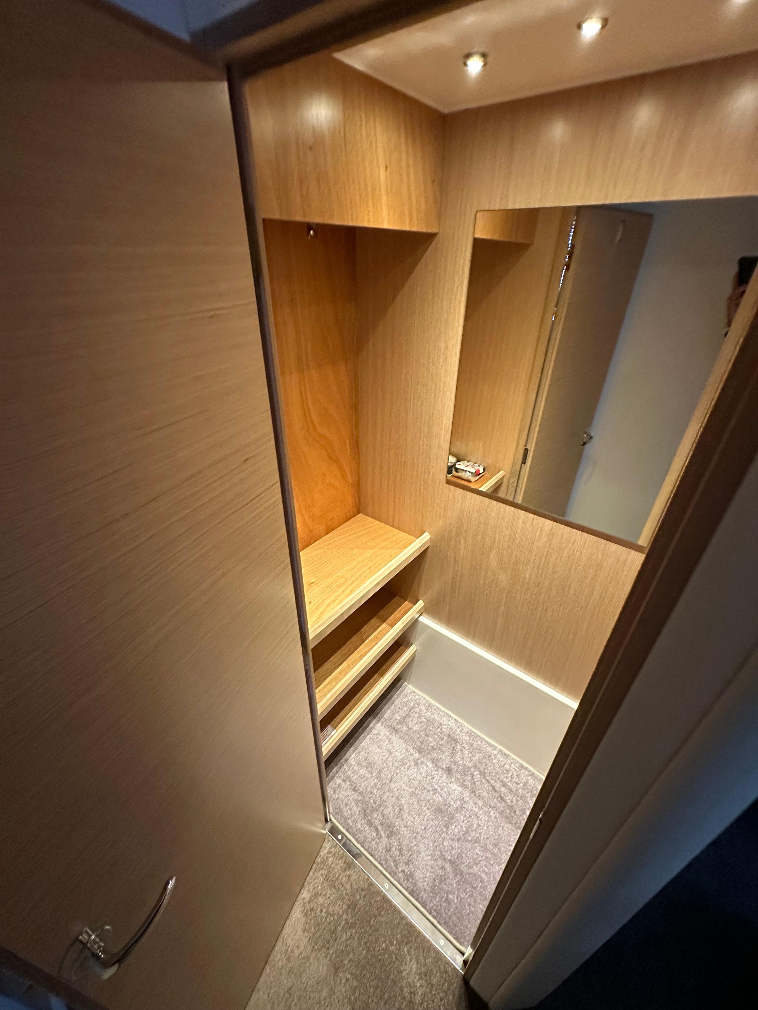 Bavaria R55 Flybridge