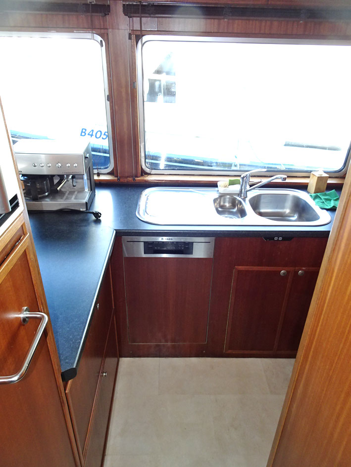 Trawlerjacht 48, zeegaand